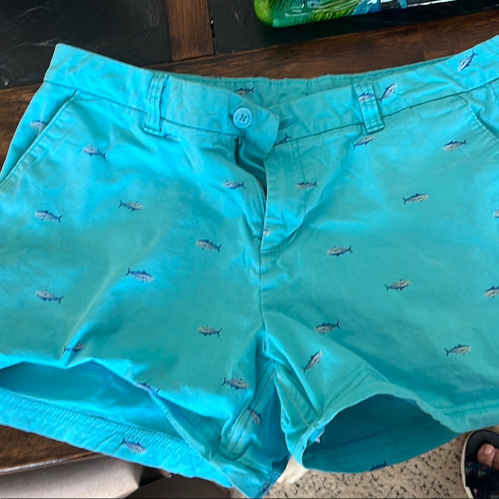 Magellan Outdoors Blue Fish Print Women's Shorts